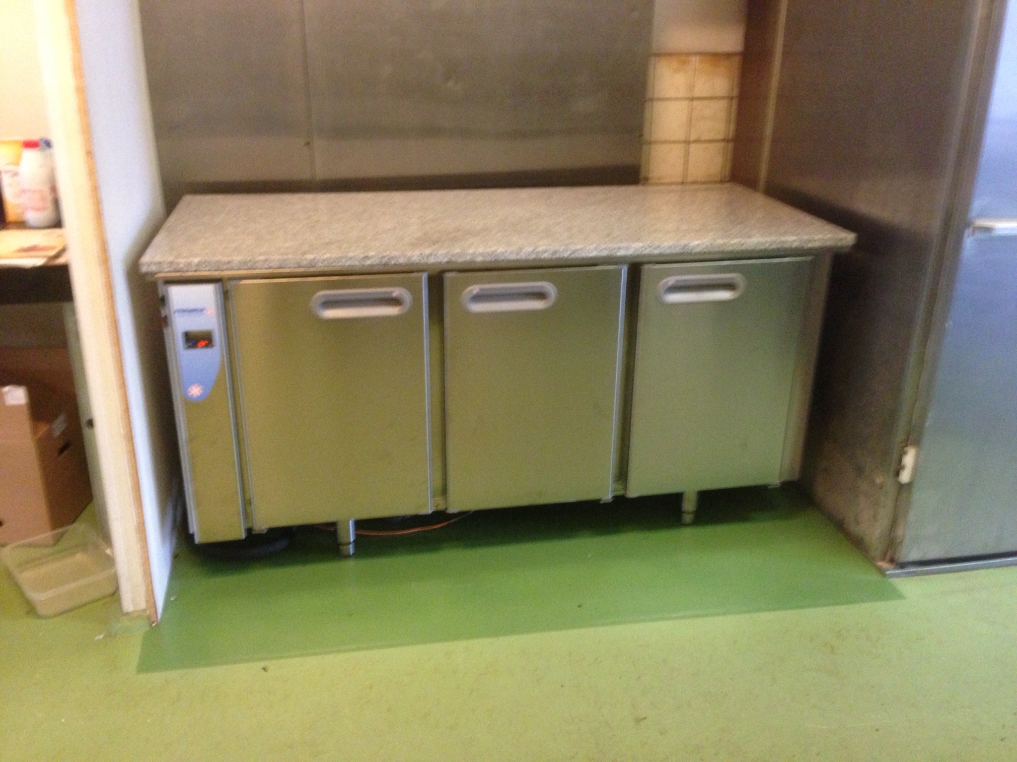 Wandkoeling voor keuken geplaatst door CSR BV